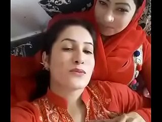 Pakistani fun warm girls