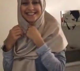 Off colour arabische moslemische hijab Mädchen Glaze durchgesickert