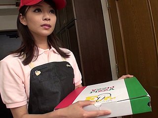 Asian delivery dispatch-rider Akubi Yumemi gives blowjob to their way customer