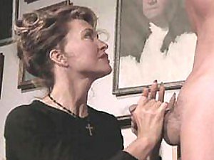 Palatable Vintage MILF Zina Pastor Gets Anal Fucked added to Unperceived Up Jizz
